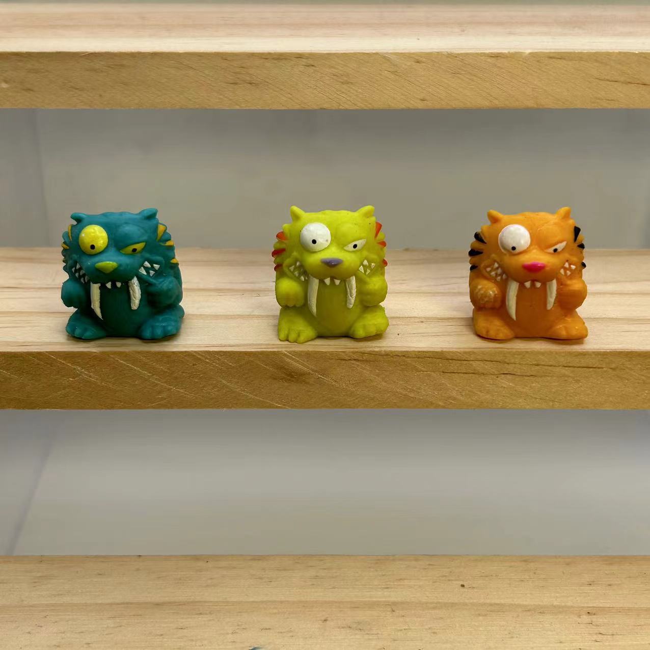trash-pack-rotten-tooth-tiger-gross-ghost-series-6-rare-957