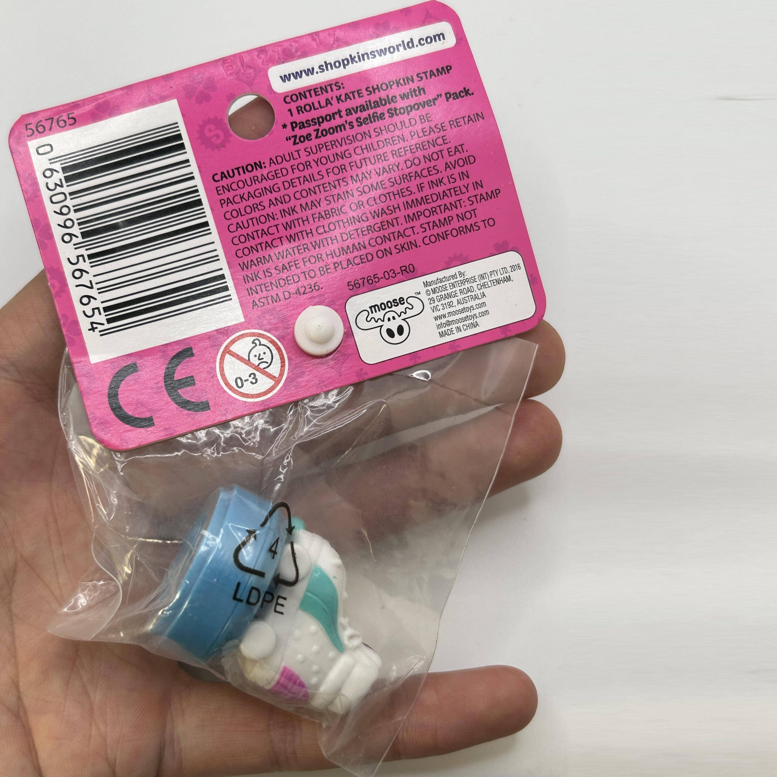 1.99-5-Shopkins Season 8 World Vacation Americas Zoe Zoom-4 Shopkins Season 8 World Vacation Americas Zoe Zoom Roller Skate Exclusive Stamp Figure