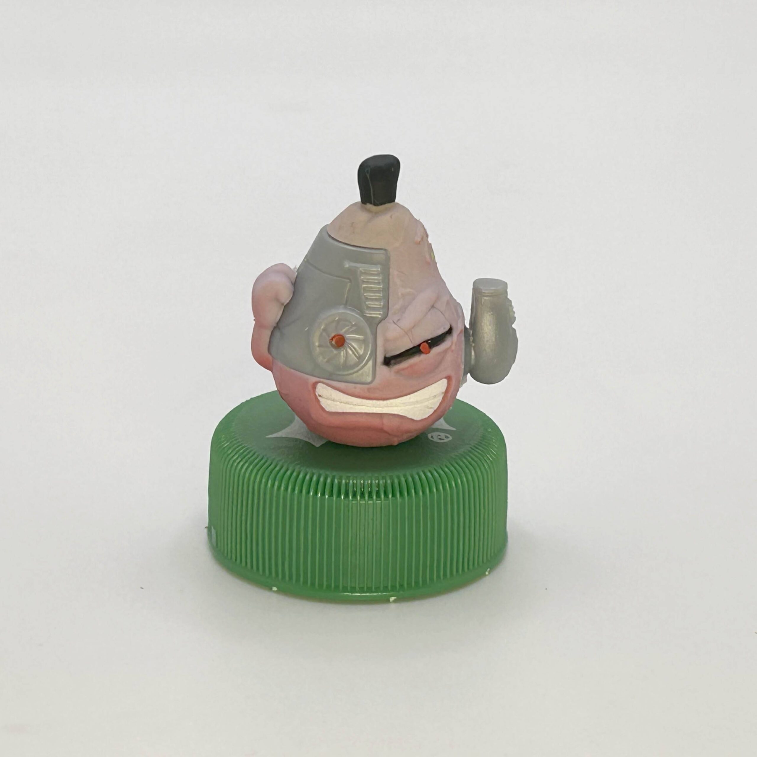 The Grossery Gang Series 5 Time Wars PUTRID PEAR-BOT 5-110 The Grossery Gang Series 5 Time Wars PUTRID PEAR-BOT 5-110
